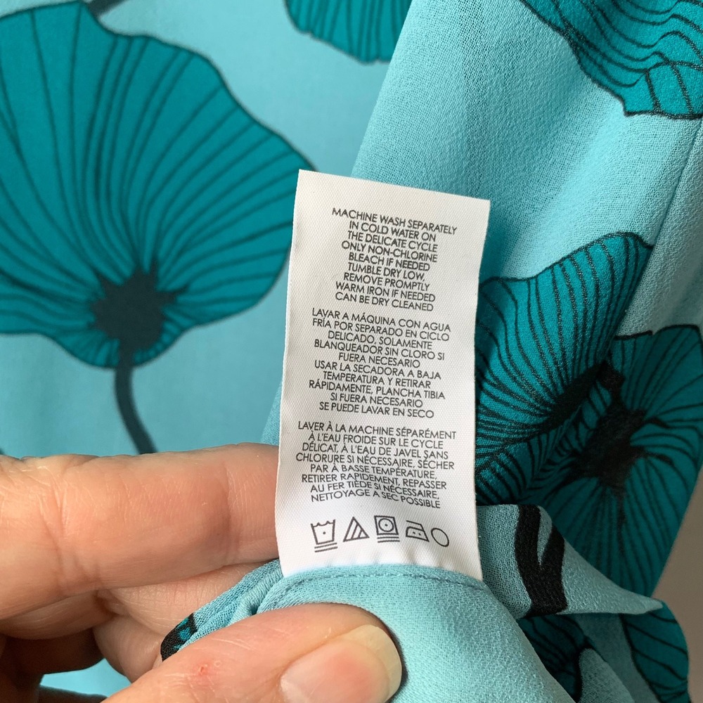 CAbi  #3268 Blue Poppy floral keyhole sleeveless tank top blouse. Size S‎ - Picture 8 of 8